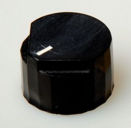 <p>PERILLA  F1 NEGRA A PRESION </p>