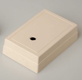 <p>CAJA M1 MARFIL CON AGUJERO</p>